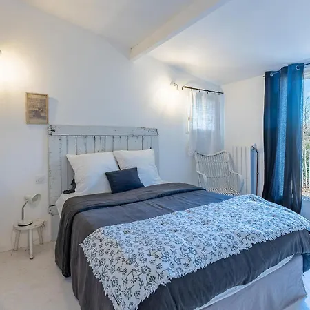 3 Bedroom Pet Friendly In Le Rouet *