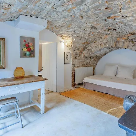 Holiday home 3 Bedroom Pet Friendly In Le Rouet *
