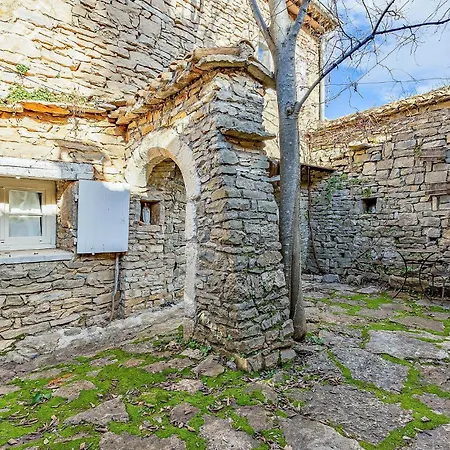 Holiday home 3 Bedroom Pet Friendly In Le Rouet *